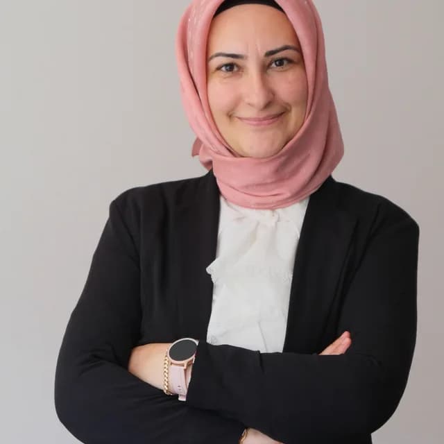 ŞEYDA ÇALIK, MÜDÜR - Minik Yıldızlar Kreş